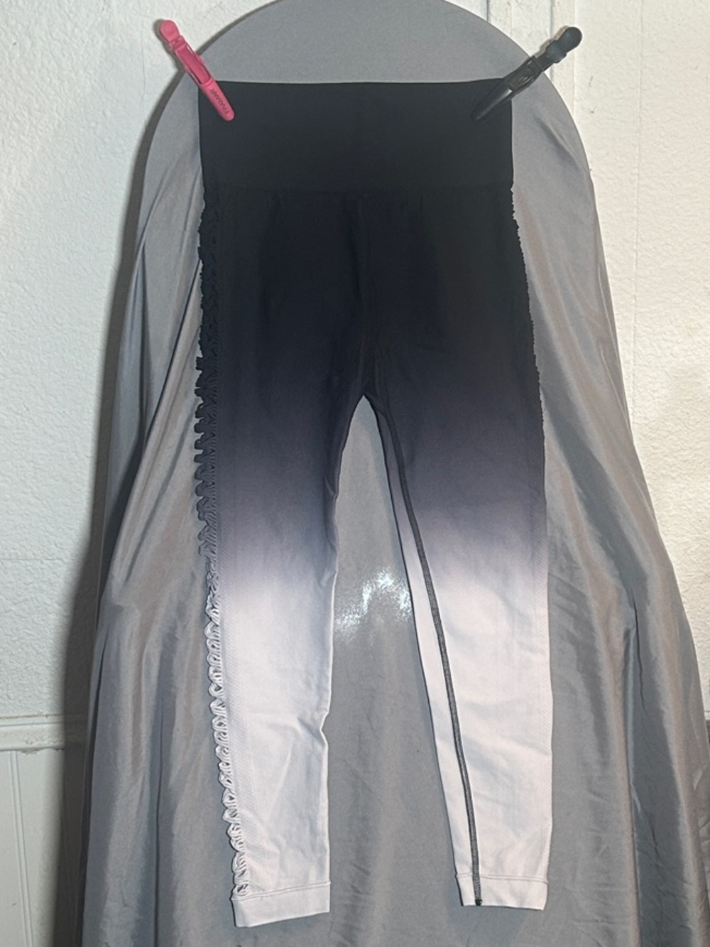 Ombre Black to Light Gray Leggings